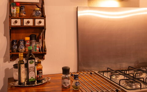 Casa Di Vignolo: Køkken Apparat, Køkken, Komfur, Countertop, Cooktop, Større Bandage, Bejdse, Gaskomfur, Komfur, Husholdningsapparat