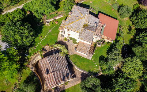 Villa Ardene: Ejendom, Bygning, Plante, Grøn, Land Lot, Naturlige Landskab, Arkitektur, Urban Design, Træ, Græs