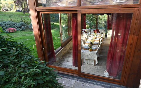 Villa Ardene: Plante, Træ, Dør, Indretning, Bejdse, Bygning, Hårdttræ, Skygge, Træ, Veranda