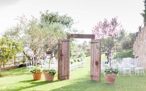 Fattoria Di Quercia Al Poggio: Ejendom, Gård, Græs, Backyard, Træ, Have, Land Lot, Hus, Bygning, Lawn