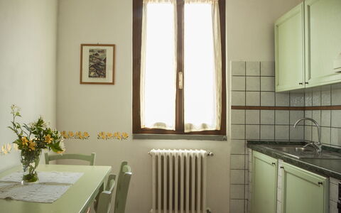 Fattoria Di Quercia Al Poggio: Værelse, Ejendom, Håndvask, Køkken, Indretning, Møbel, Hus, Bygning, Countertop, Cabinetry