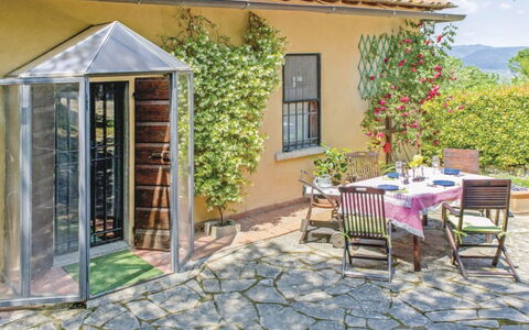 La Casetta: Ejendom, Bygning, Hus, Hjem, Ejendom, Backyard, Gård, Sommerhus, Værelse, Gårdhave