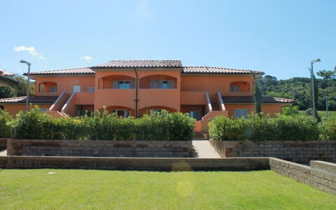 Scarlino Summer Village: Ejendom, Ejendom, Bygning, Hus, Hjem, Estate, Villa, Hacienda, Boligområde, Facade