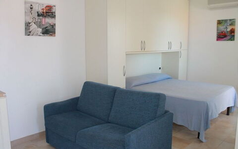 Feriebolig:&nbsp;Monolocale Con Piccolo Terrazzo 111