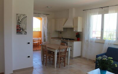 Trilocale Piano Terra 234: Ejendom, Værelse, Møbel, Bygning, Etage, Hus, Indretning, Stue, Ejendom, Lejlighed