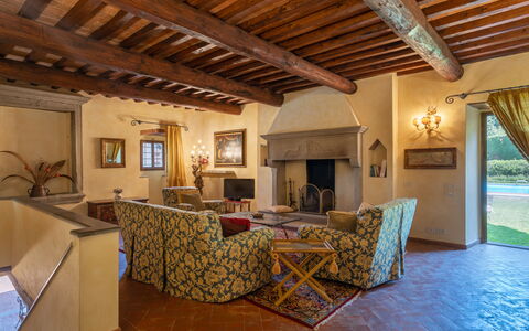 Villa La Terrazza: Ejendom, Værelse, Bygning, Indretning, Loft, Hus, Møbel, Ejendom, Estate, Stue