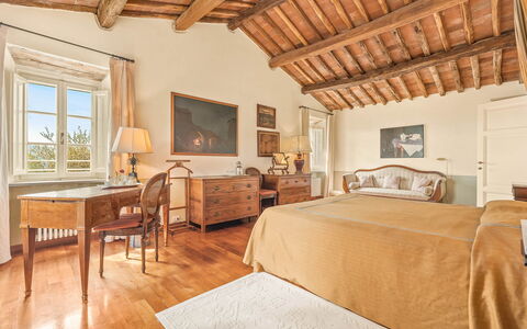 Il Vignale: Møbel, Væg, Seng, Soveværelse, Sengetøj, Sengetøj, Hjem, Indretning, Bed Frame, Gulvbelægning