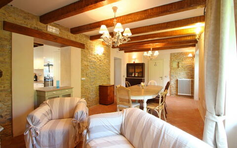 Villa Miramare: Værelse, Ejendom, Bygning, Møbel, Indretning, Loft, Stue, Ejendom, Hus, Etage