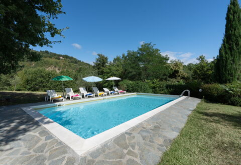 Casa Corella: Vand, Plante, Sky, Himmel, Svømmepøl, Træ, Stol, Bygning, Skygge, Rektangel