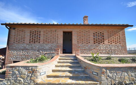 Villa Barbara: Ejendom, Hus, Væg, Bygning, Hjem, Ejendom, Arkitektur, Himmel, Facade, Estate
