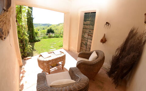 Al Colle Di Lari: Ejendom, Værelse, Hus, Ejendom, Indretning, Møbel, Bygning, Hjem, Stue, Vindue