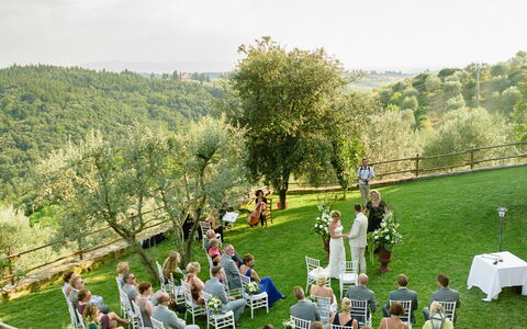 Quercia Al Poggio - Weddings And Events: Himmel, Plante, Sky, Stol, Træ, Vegetationen, Foldestol, Græs