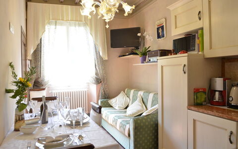 Appartamento Il Teatro: Værelse, Ejendom, Indretning, Møbel, Stue, Bygning, Hus, Hjem, Ejendom, Etage