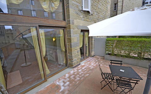 Appartamento Passerini: Ejendom, Bygning, Hus, Værelse, Hjem, Indretning, Væg, Ejendom, Arkitektur, Møbel