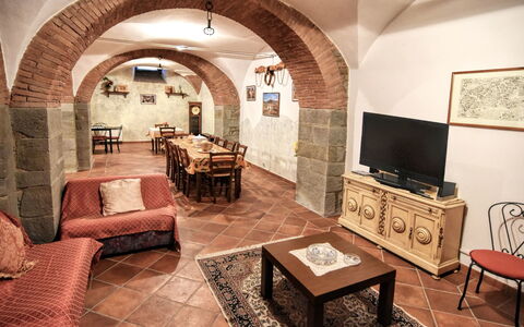 Villa Il Palazzo: Værelse, Ejendom, Indretning, Bygning, Møbel, Stue, Arkitektur, Ejendom, Arch, Hus