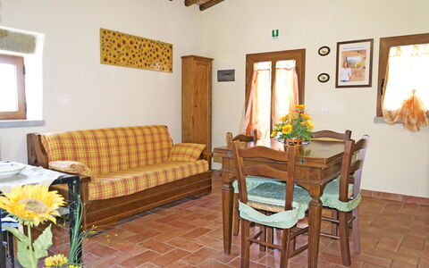 Casa Cristina: Værelse, Ejendom, Møbel, Stue, Bygning, Indretning, Hus, Ejendom, Bord, Hjem