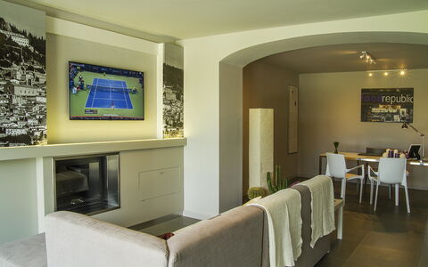 Villa Degli Ulivi: Værelse, Ejendom, Indretning, Møbel, Bygning, Stue, Væg, Ejendom, Arkitektur, Hus