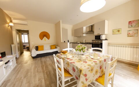 Musetta: Møbel, Cabinetry, Countertop, Bord, Træ, Køkken, Stol, Bygning, Indretning, Køkken & Spisebord