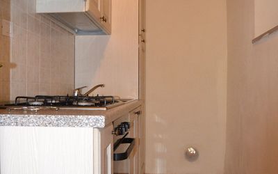 Trilocale Garden: Værelse, Ejendom, Etage, Bygning, Hus, Køkken, Møbel, Cabinetry, Større Bandage, Hårdttræ