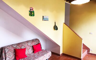 Il Chiantico 31: Værelse, Ejendom, Indretning, Væg, Lyserød, Møbel, Loft, Hus, Stue, Bygning