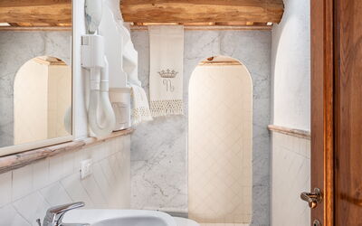 agriturismo-la-papessa-chianti-san-donato-multipropriet-robina-bathroom