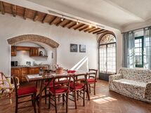 agriturismo-la-papessa-chianti-san-donato-farmhouse-azalea-living-room-kitchen