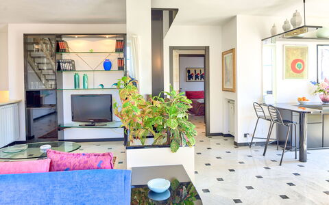 Villa Helvezia - Levanto: Værelse, Ejendom, Bygning, Møbel, Indretning, Stue, Hus, Hjem, Ejendom, Etage