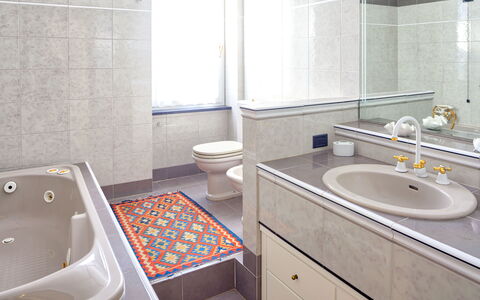 Villa Helvezia - Levanto: Badeværelse, Ejendom, Værelse, Flise, Tap, Etage, Indretning, Badekar, Håndvask, Ejendom