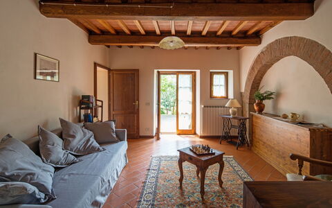 Villa Le Capanne: Værelse, Ejendom, Bygning, Indretning, Møbel, Hus, Loft, Stue, Ejendom, Estate