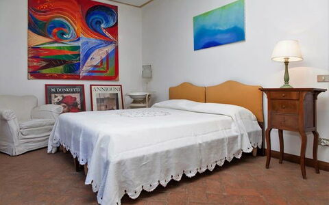 Residenza Marechiaro: Ejendom, Møbel, Billedramme, Textile, Træ, Indretning, Etage, Komfort, Gulvbelægning, Ejendom