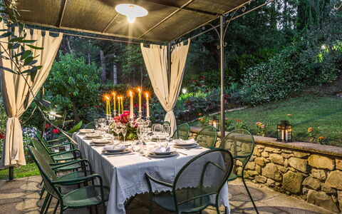 Torre del Cielo: Ejendom, Restaurant, Belysning, Ejendom, Backyard, Bord, Gårdhave, Hus, Værelse, Hjem