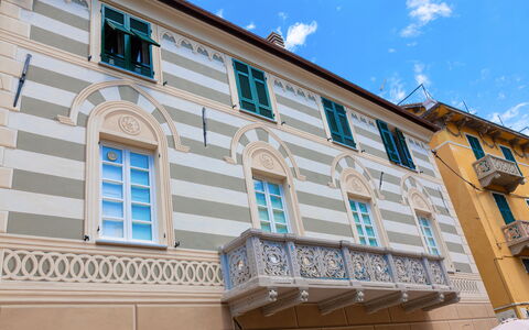 Via Dante Vacanze - Levanto: Kompositmateriale, Molding, Design, Maling, Altan, Dagslys, Sidespor