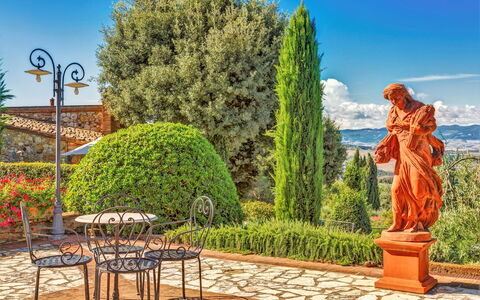 Villa Di Cinzia: Natur, Træ, Himmel, Have, Botanik, Botanisk Have, Fritid, Vedplante, Forår, Plante