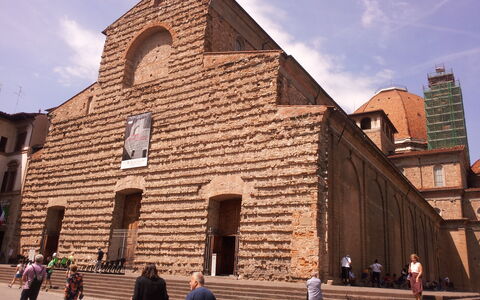 Guelfa House: Bygning, Arkitektur, Væg, Historisk Sted, Facade, Mursten, Turisme, Murværk, Himmel, Middelalderlig Arkitektur