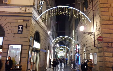 Guelfa House: Bygning, Arkitektur, Milepæl, Lys, Stad, Arch, Arcade, Belysning, Nat, City