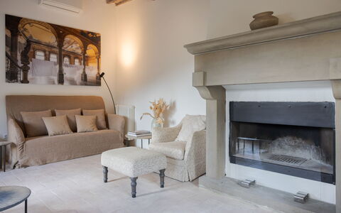 Tenuta Pomona: Væg, Møbel, Indretning, Couch, Stue, Gulvbelægning, Etage, Hjem, Værelse