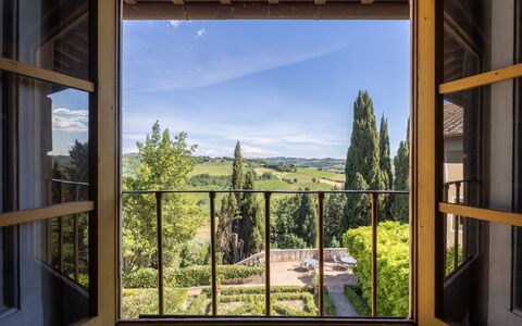 Montegufoni: Land Lot, Hjem, Estate, Altan, Eco Hotel, Villa, Dagslys