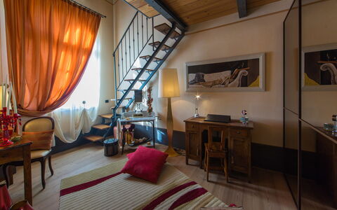 Appartamento Il Nido Di Giulia: Værelse, Ejendom, Møbel, Indretning, Soveværelse, Bygning, Suite, Hus, Ejendom, Seng