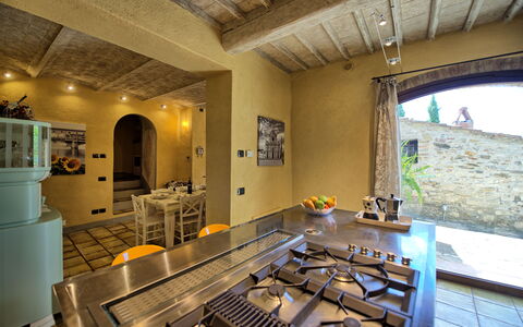 Villa Sonia: Bord, Indretning, Belysning, Træ, Ejendom, Loft, Køkken Apparat, Køkken, Stue, Bygning