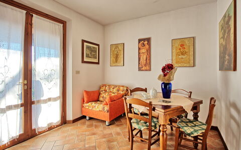 Casa Vasco: Værelse, Ejendom, Indretning, Møbel, Hus, Bygning, Ejendom, Stue, Bord, Etage