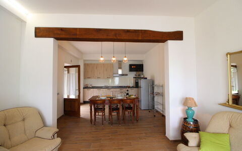 Podere i Gigli: Værelse, Ejendom, Møbel, Bygning, Stue, Loft, Indretning, Hus, Etage, Ejendom