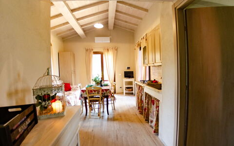 Ai Salici: Værelse, Ejendom, Loft, Indretning, Bygning, Møbel, Etage, Spisestue, Hus, Ejendom