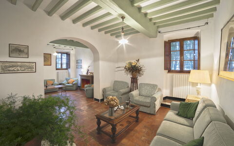 Villa Dorella Di Montaperti: Værelse, Ejendom, Bygning, Stue, Loft, Indretning, Møbel, Hus, Ejendom, Hjem