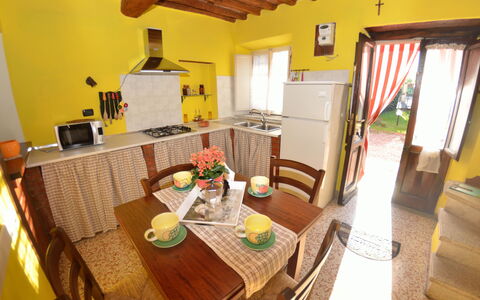 Casa Daniel: Værelse, Ejendom, Bygning, Møbel, Hus, Indretning, Spisestue, Bord, Ejendom, Hjem