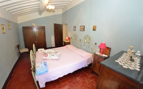 Casa Irene: Soveværelse, Værelse, Seng, Møbel, Ejendom, Sengetøj, Sengetøj, Loft, Indretning, Bed Frame