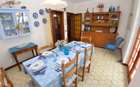 Il Corbezzolo: Værelse, Ejendom, Møbel, Spisestue, Bygning, Hus, Bord, Indretning, Ejendom, Etage