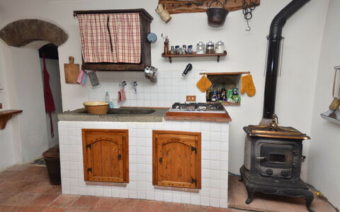 Vignoli: Møbel, Værelse, Ejendom, Træ, Hus, Køkken, Woodworking, Hearth, Indretning, Etage