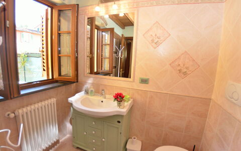 La Capannella: Badeværelse, Ejendom, Værelse, Indretning, Bygning, Hus, Ejendom, Møbel, Badekar, Hjem