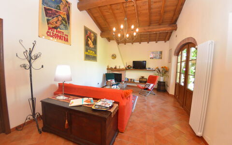 La Capannella: Værelse, Ejendom, Bygning, Møbel, Indretning, Loft, Etage, Ejendom, Hus, Hårdttræ