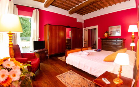 Villa Il Borghetto: Soveværelse, Værelse, Møbel, Ejendom, Seng, Indretning, Bygning, Sengetøj, Suite, Hus